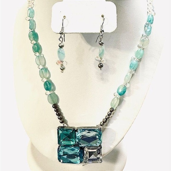 Vintage‎ Artisan Handmade Beaded Necklace & Earrings Set Teal Blue Green - Picture 2 of 7